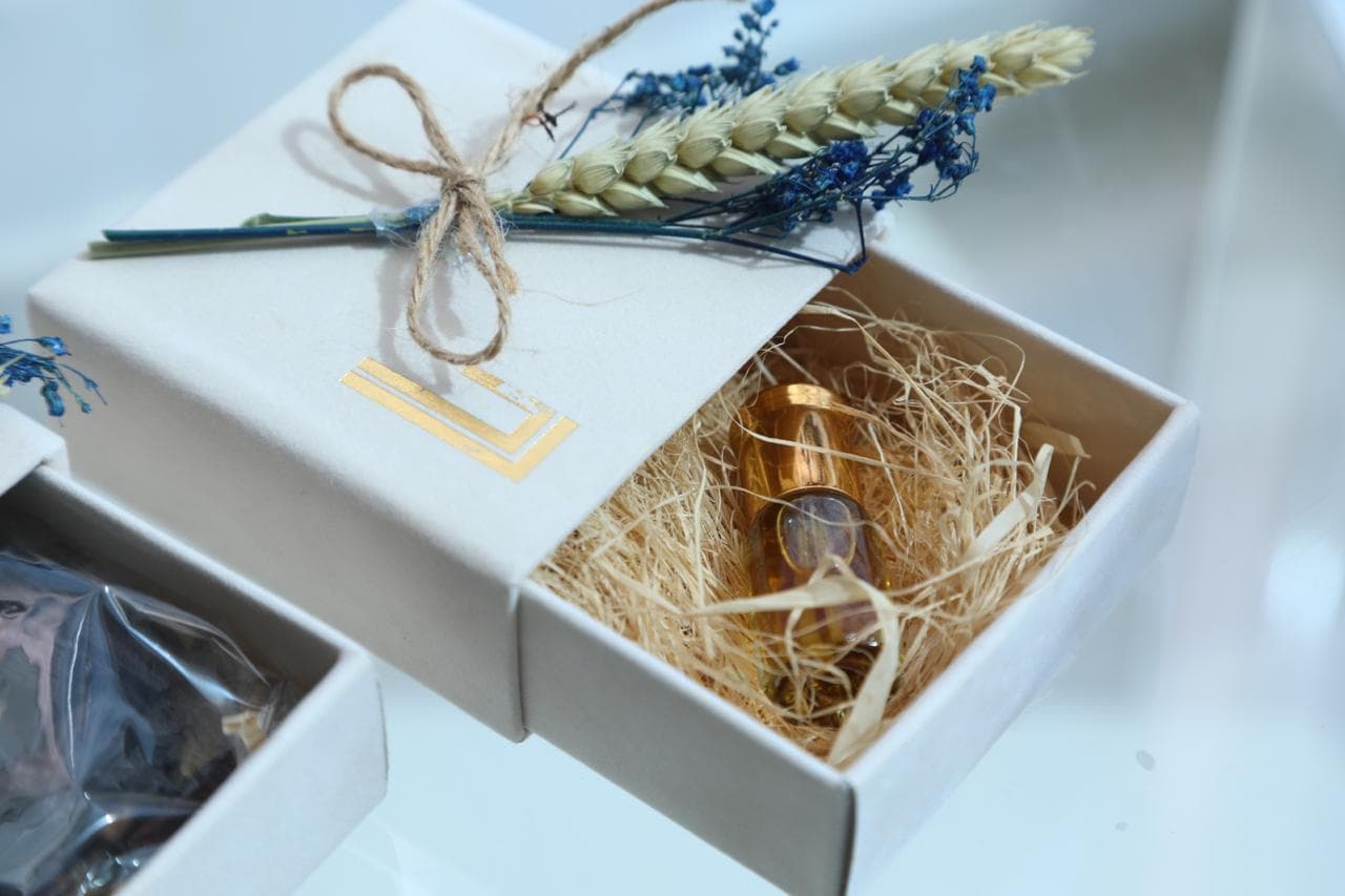 Curated giveaway sets for guests