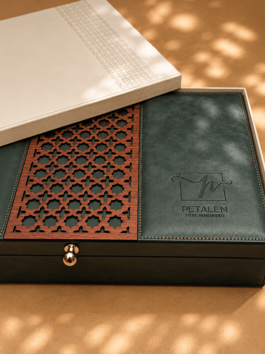 Petalen luxury presentation